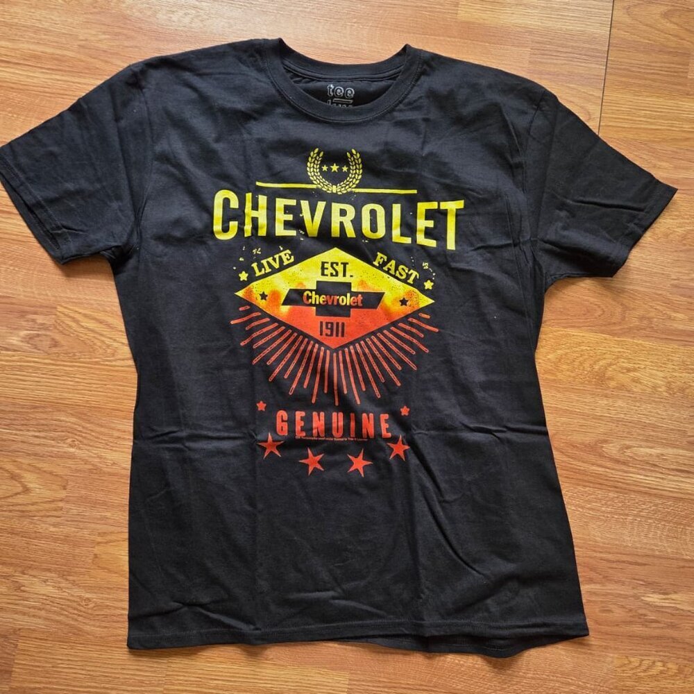 Tee Luv Men's Chevrolet Tshirt "Live Fast" S, M, L, XL Vintage Cars NEW